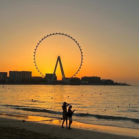 Lunar Hostel - Jbr Dubai Eksteriør billede