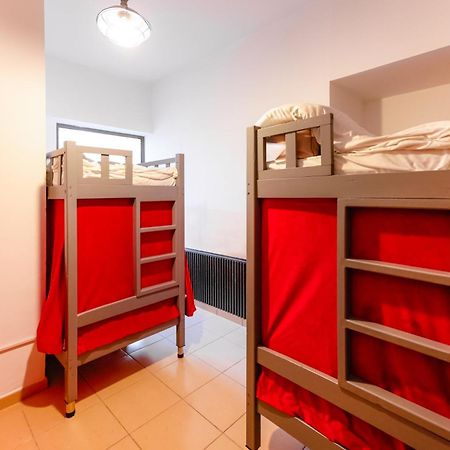 Lunar Hostel - Jbr Dubai Eksteriør billede