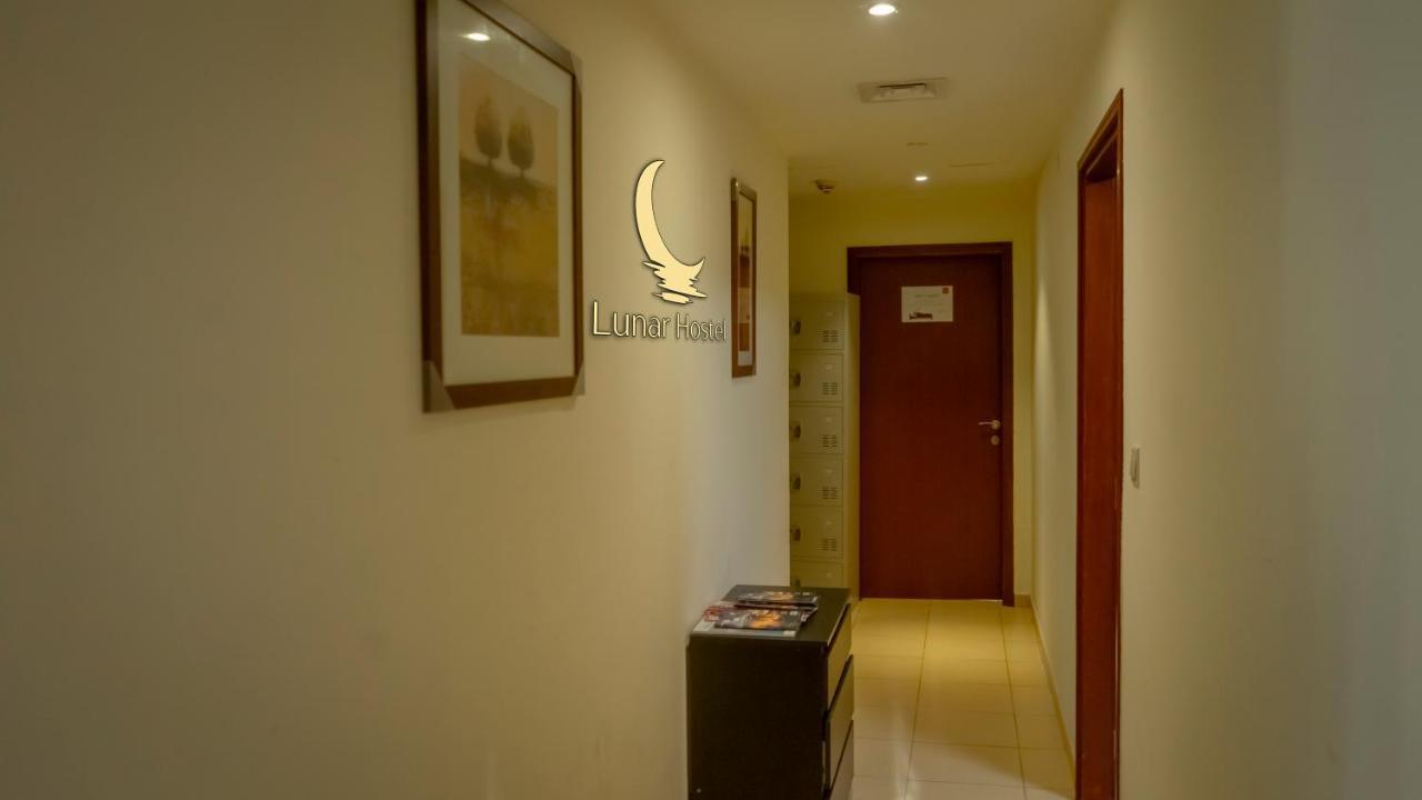 Lunar Hostel - Jbr Dubai Eksteriør billede