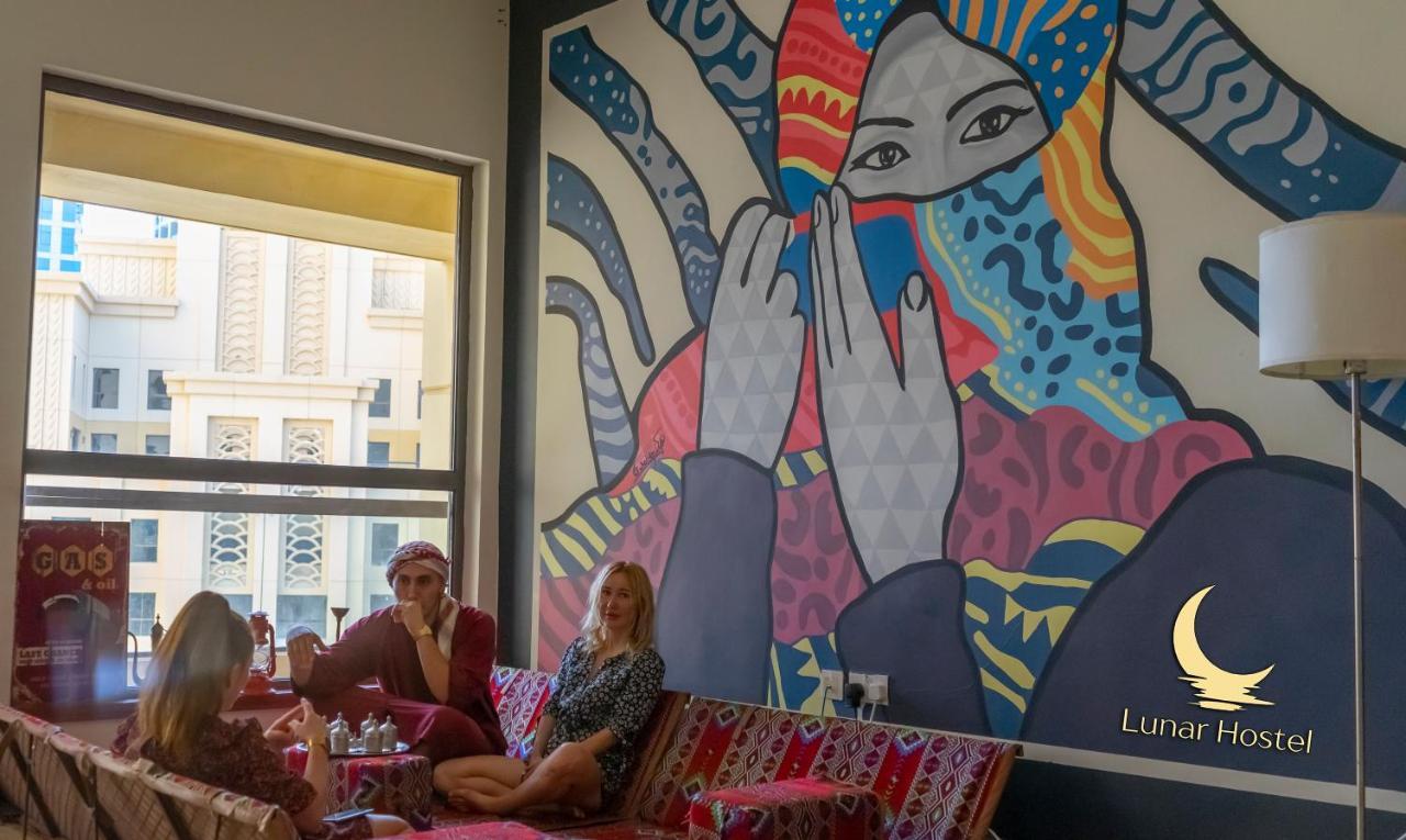 Lunar Hostel - Jbr Dubai Eksteriør billede