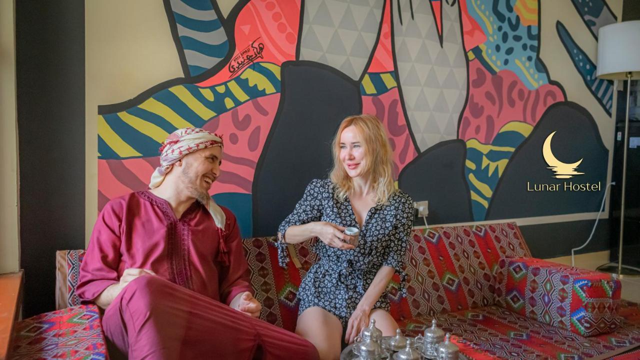 Lunar Hostel - Jbr Dubai Eksteriør billede