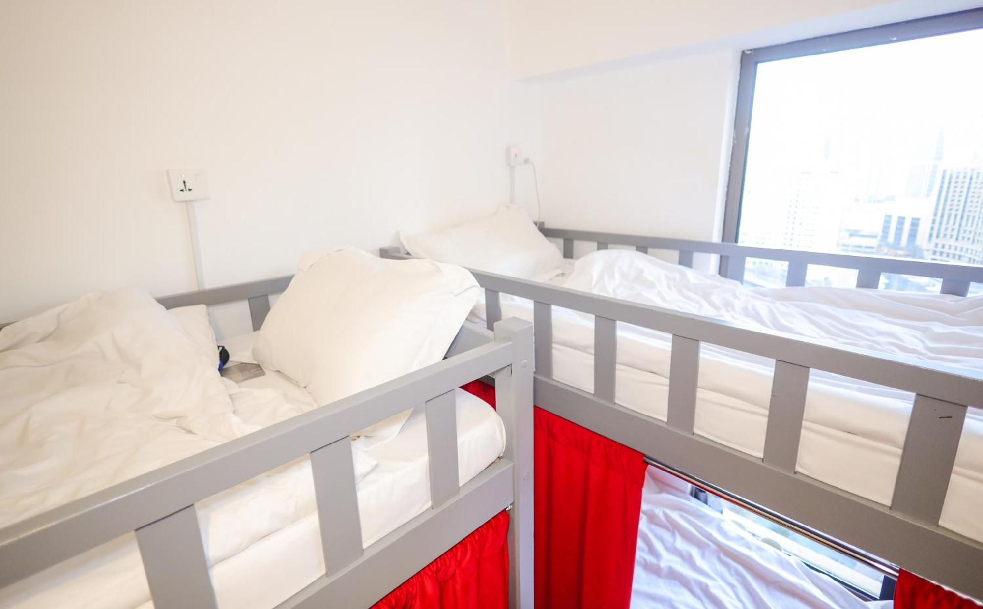 Lunar Hostel - Jbr Dubai Eksteriør billede