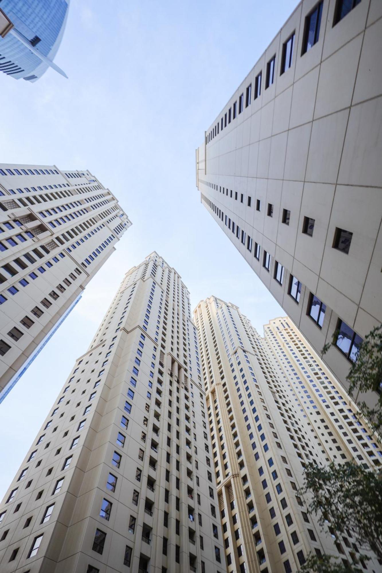 Lunar Hostel - Jbr Dubai Eksteriør billede