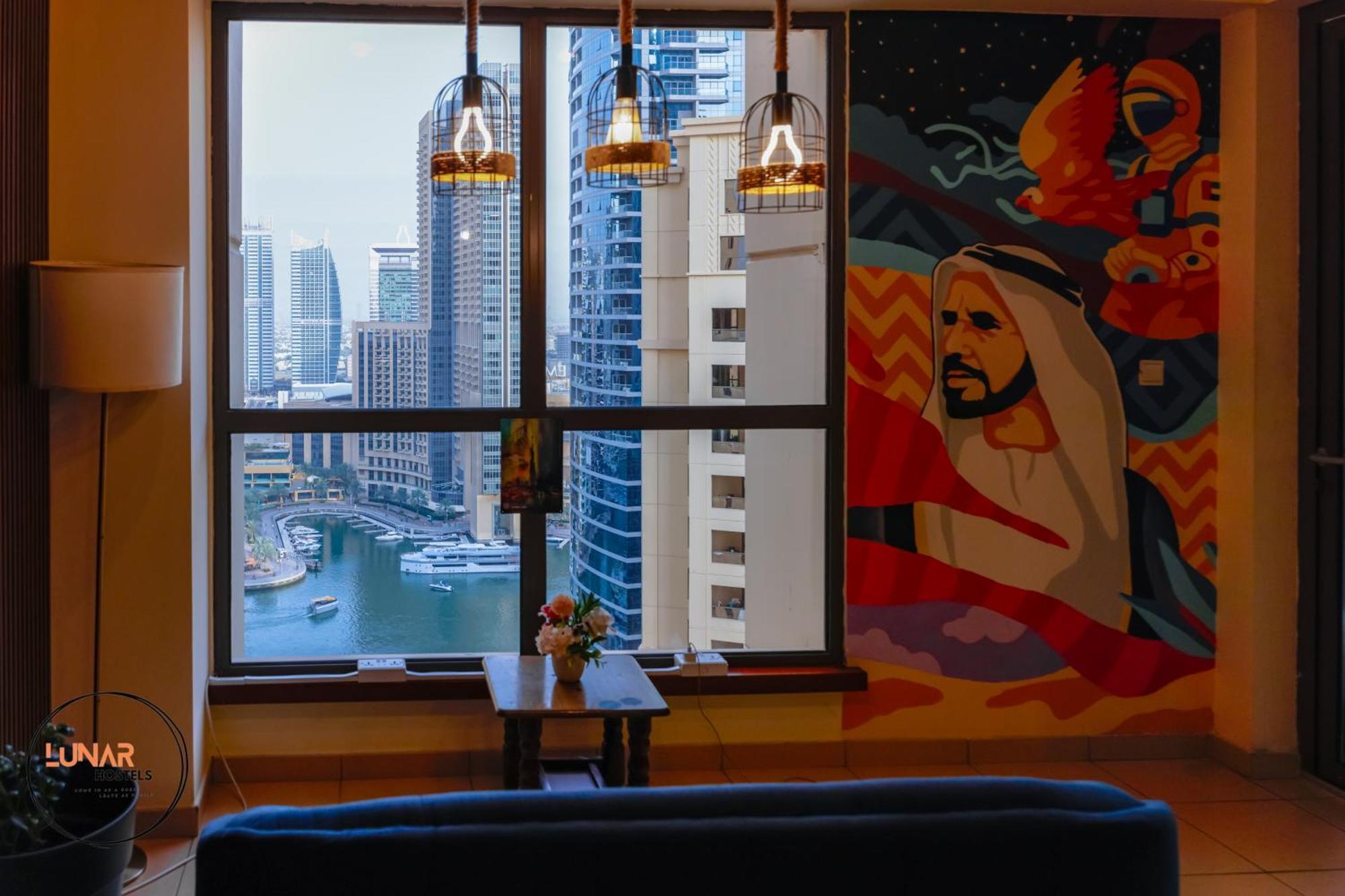 Lunar Hostel - Jbr Dubai Eksteriør billede
