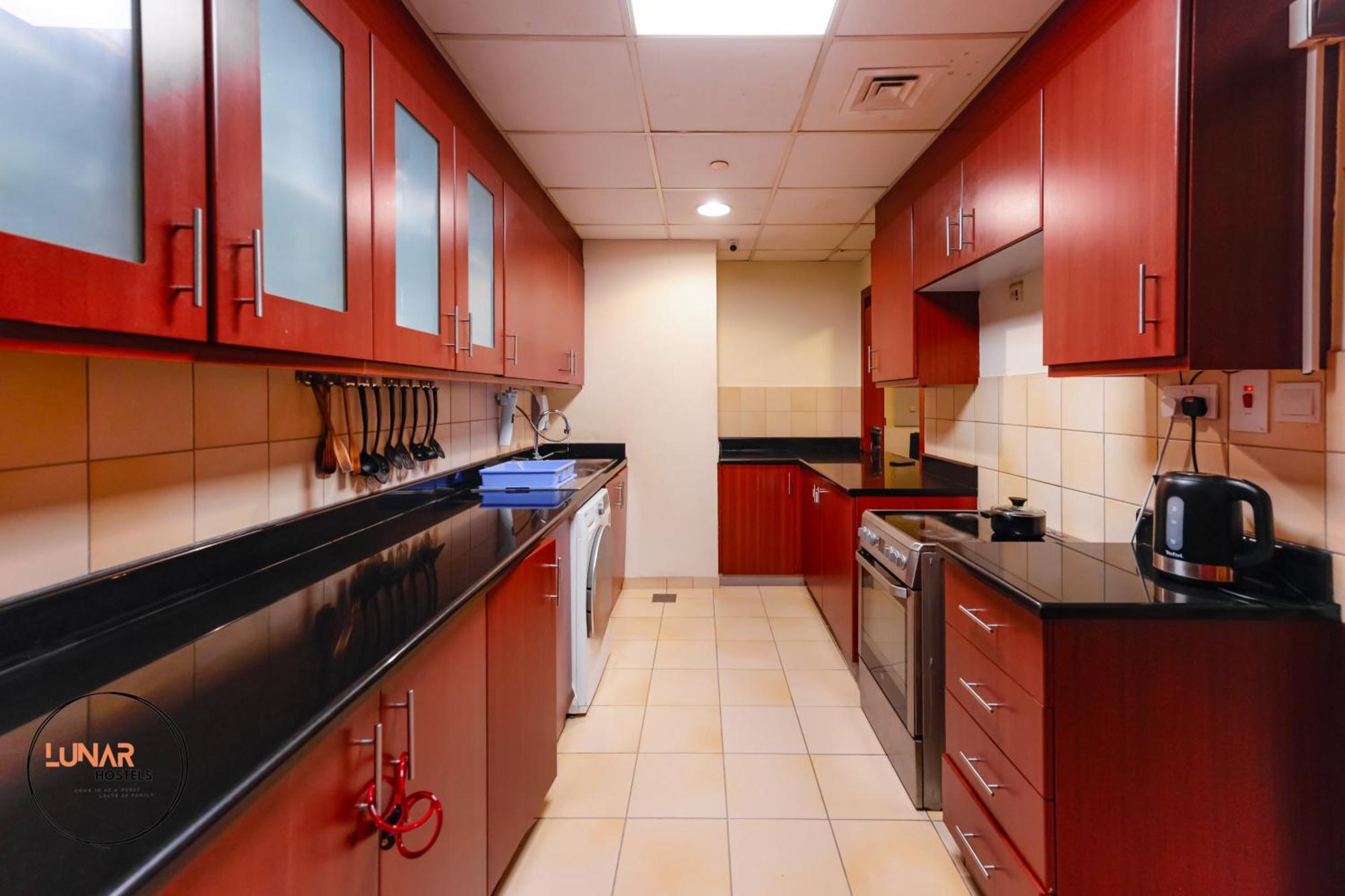 Lunar Hostel - Jbr Dubai Eksteriør billede