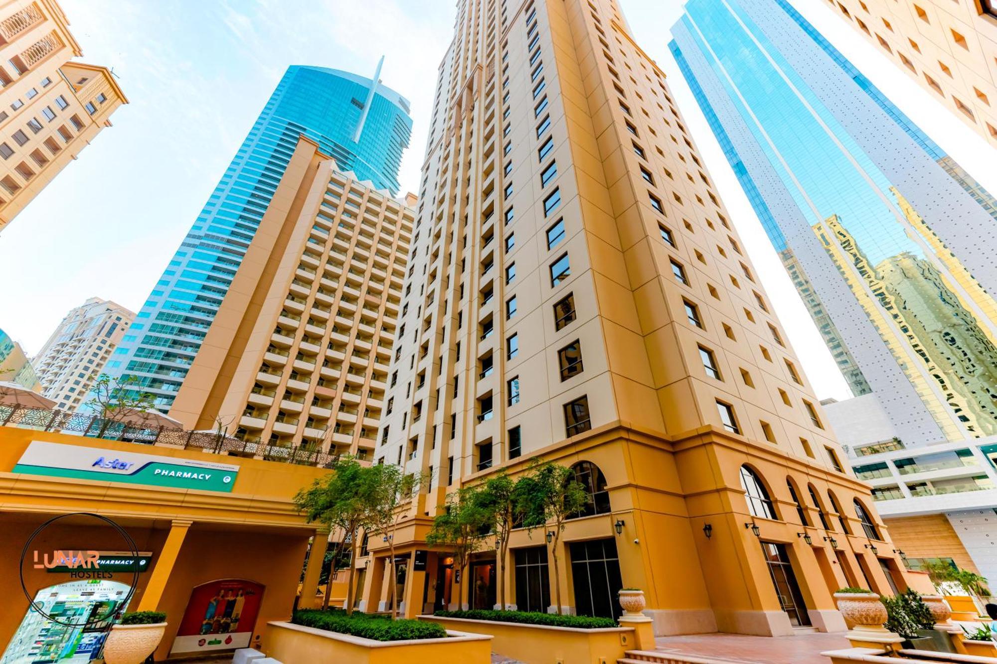 Lunar Hostel - Jbr Dubai Eksteriør billede