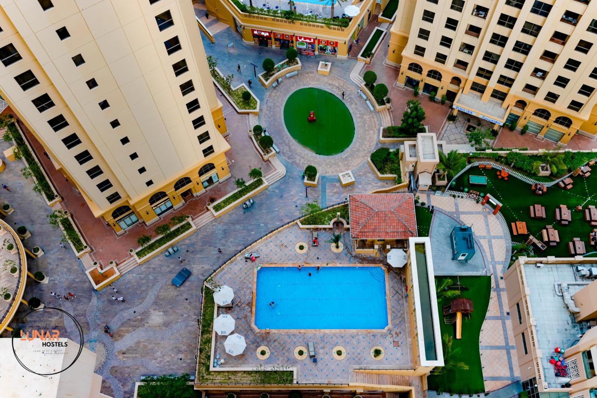 Lunar Hostel - Jbr Dubai Eksteriør billede